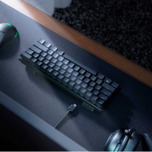کیبورد گیمینگ مکانیکال با سیم ریزر RGB مدل Huntsman Mini سوییچ آنالوگ